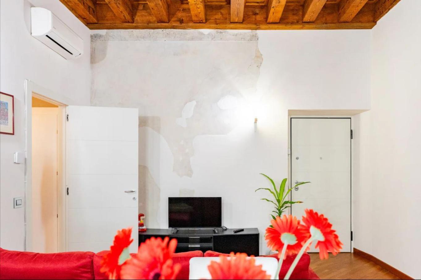 Magnolia Home - Piazza Delle Erbe Verona Luaran gambar